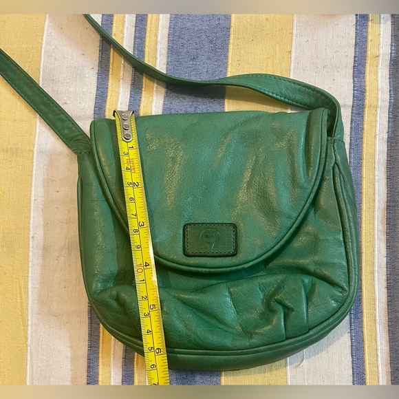🚫 sold 🚫 Aigner Sling Bag (Open to reasonable offer) - Picture 10 of 10
